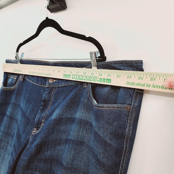 Old Navy The Diva Low Waist Flare Denim Jeans Dark Wash Plus Size 26 Long - Picture 8 of 11